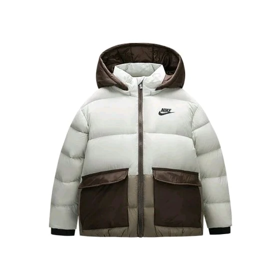 Nike unisex model